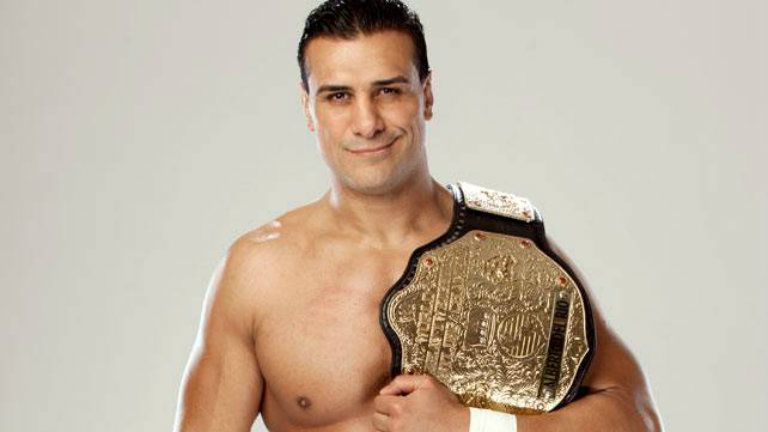 Alberto del Río posa para la cámara