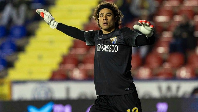 Ochoa en un partido con el Málaga