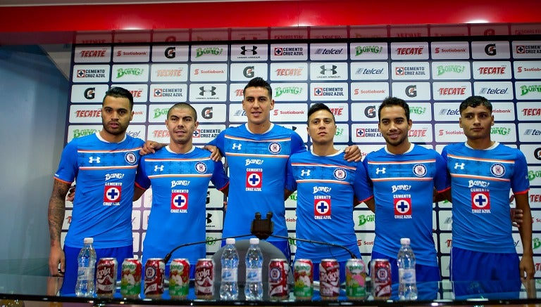 Los nuevos refuerzos de Cruz Azul, en su presentación con el club