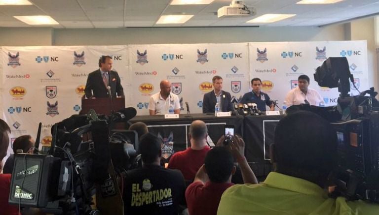 Presentación de Omar Bravo como nuevo jugador del RailHawks