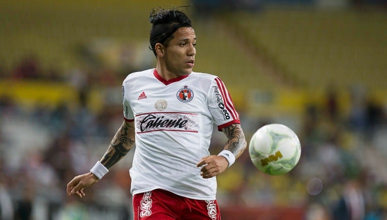 Dayro Moreno en un partido de Xolos