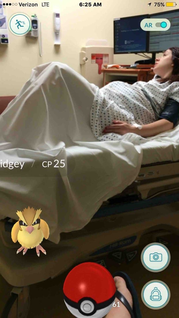 Pidgey aparece en el cuarto de un hospital