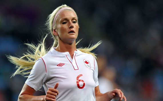 Kaylyn Kyle durante un partido de Canadá