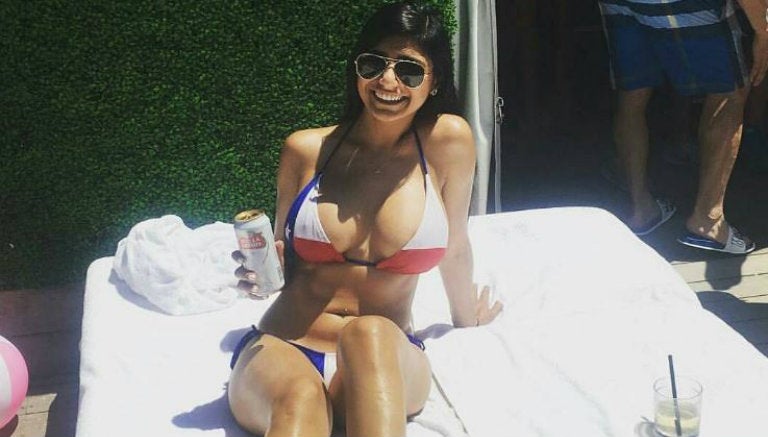 Retrato de la actriz porno de origen libanés, Mia Khalifa