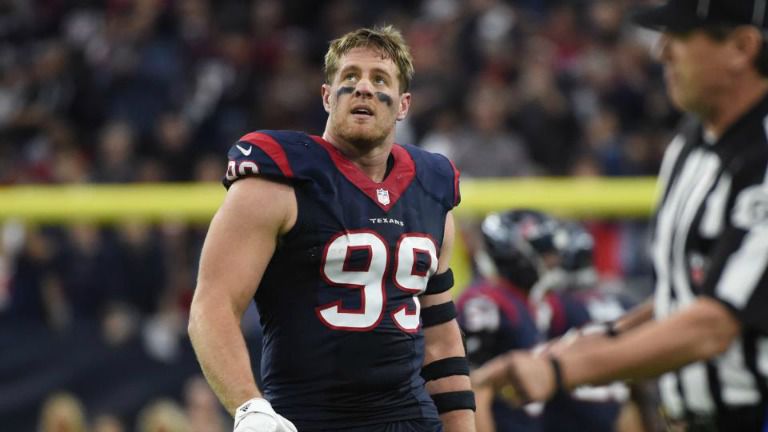 J.J. Watt durante un partido de la NFL con los Texanos 