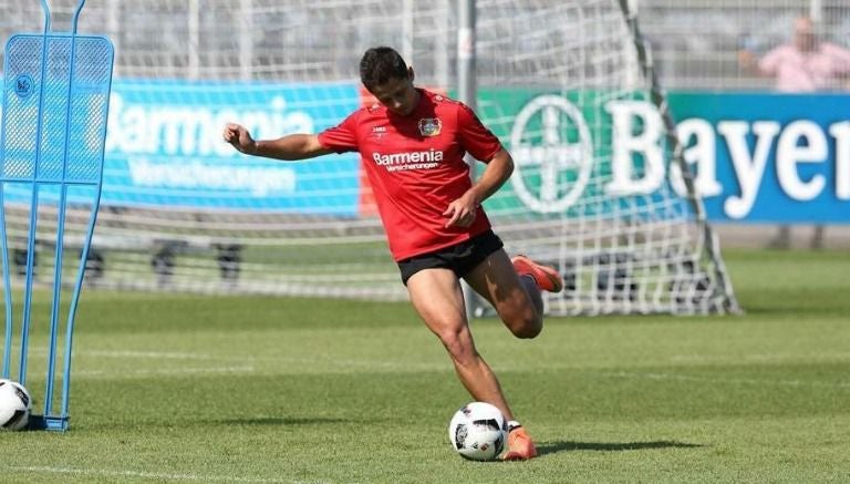 CH7, durante un entrenamiento con el Leverkusen