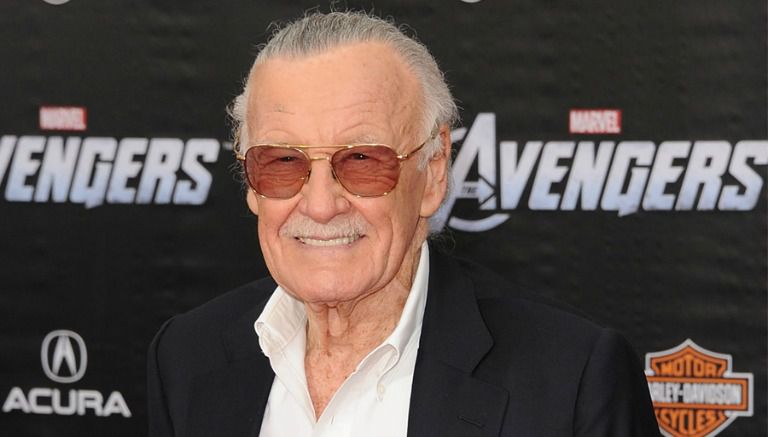 Stan Lee en la premier de Avengers