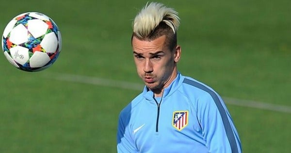 Griezmann tuvo un corte y tinte muy llamativo