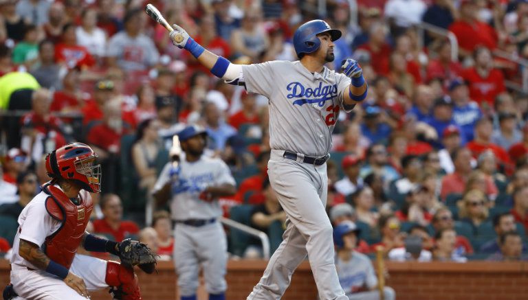 Momento en el que Adrián González conecta un 'grand slam'