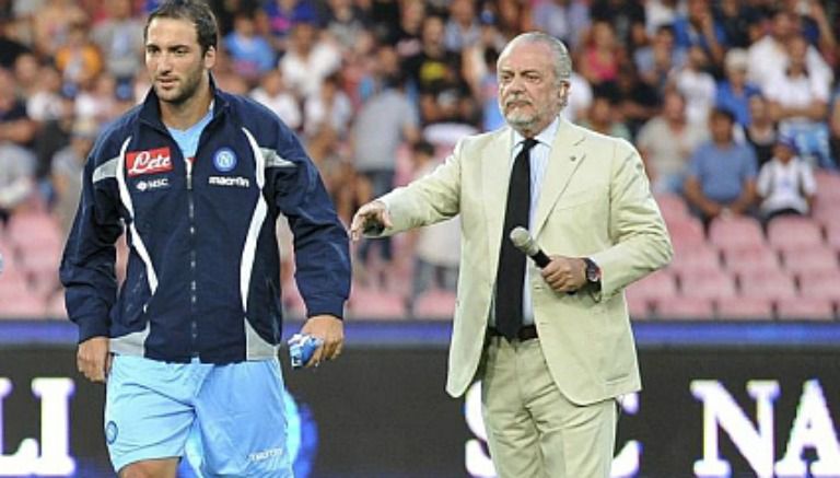 Higuaín y De Laurentiis, en la presentación del delantero  