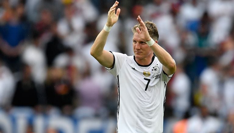 Schweinsteiger se despide de la afición tras juego en Eurocopa