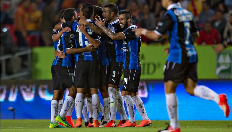 Querétaro celebra un gol durante un encuentro