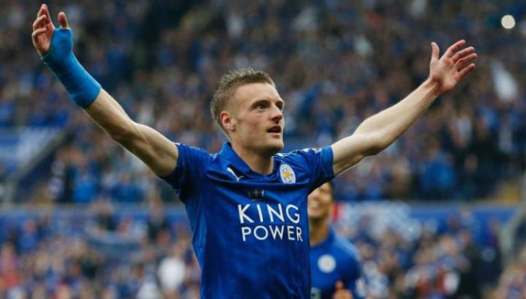 Vardy celebra un gol con el Leicester