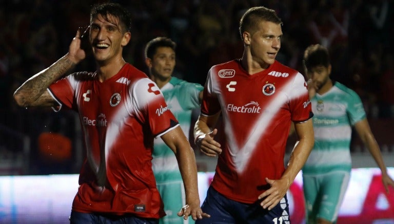 Peñalba celebra uno de los goles frente a Santos