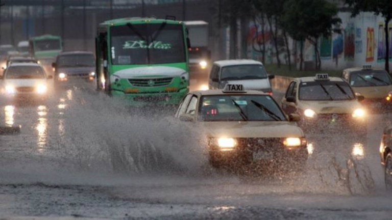 Tormenta azota Ciudad de México