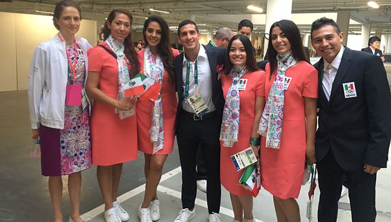 Parte de la delegación mexicana, antes de la inauguración de Rio 2016