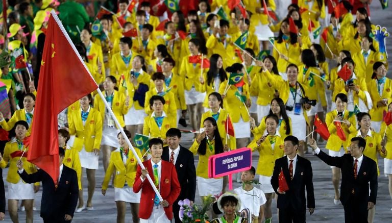 La delegación de China desfila en el Maracaná