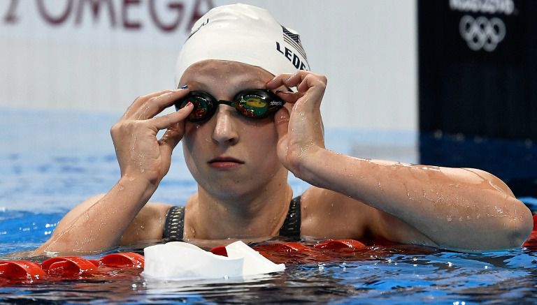 Katie Ledecky rompió el récord mundial en 400m estilo libre