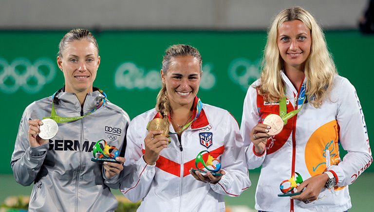 Kerber, Puig y Kvitova, presumiendo sus medallas olímpicas