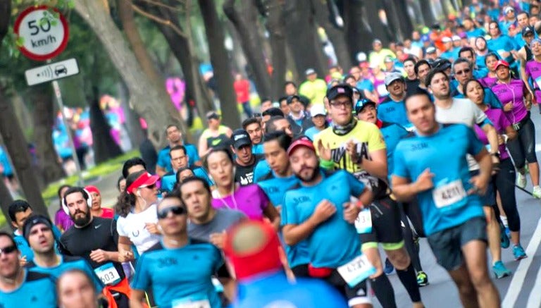 Corredores en el Split 30k de la Ciudad de México