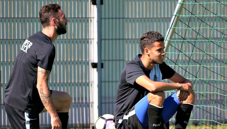 Diego Reyes con Miguel Layún en un entrenamiento del Porto