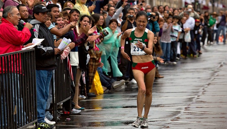 Lupita González en una competencia