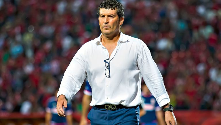 Chepo de la Torre, tras un partido con Chivas