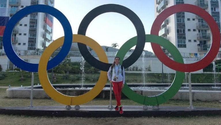 Yvonne Treviño presume foto con los aros Olímpicos