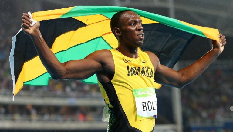 Usain Bolt tras ganar el tricampeonato en 200m planos