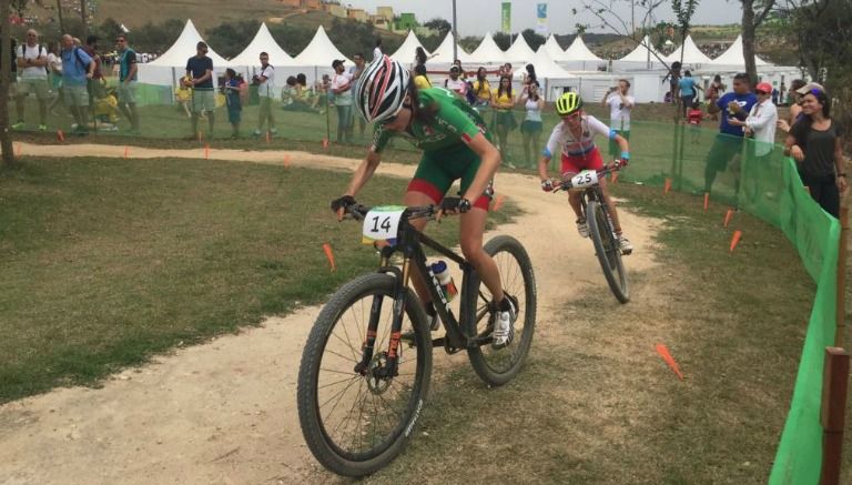 Daniela Campuzano, durante la prueba de ciclismo de montaña