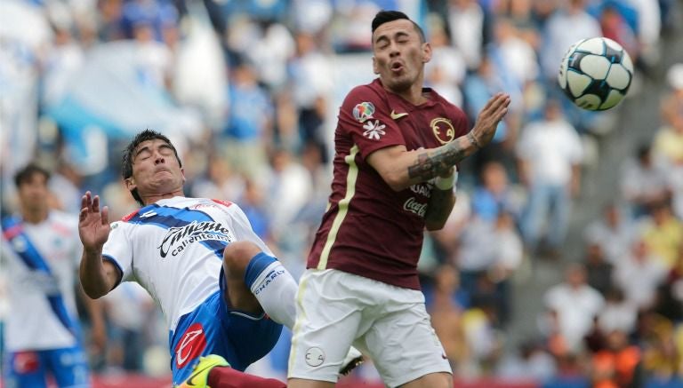 Rubens Sambueza durante el juego entre América y Puebla del A2016