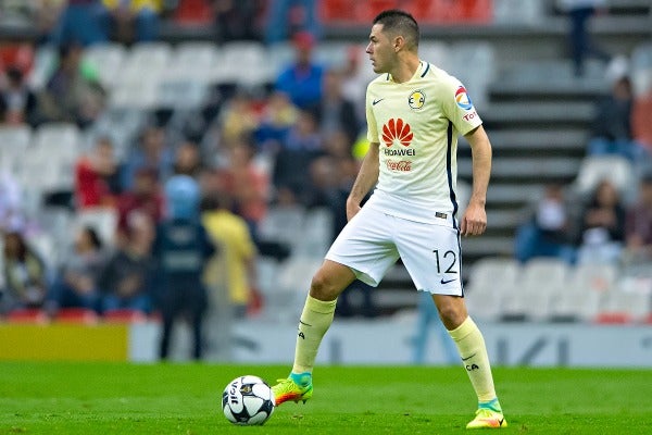 Aguilar en un partido de América