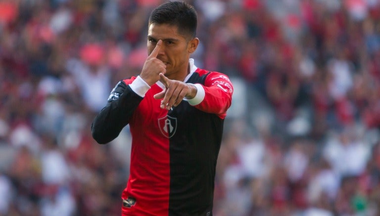 Barragán celebra un gol con el Atlas