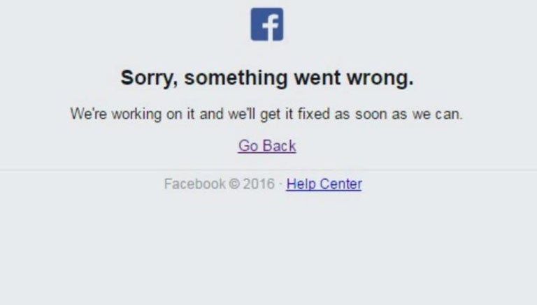 Facebook informó después de unos minutos que estaban trabajando para regresar