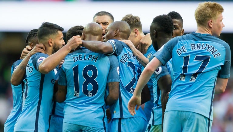 Los jugadores del City celebrando un gol