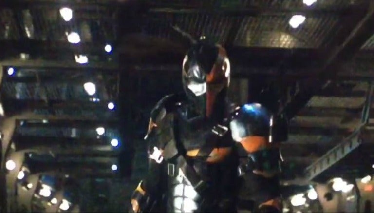 El personaje de DC Comics, Deathstroke, en el video de Affleck