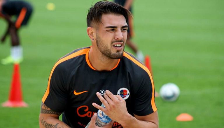 El delantero galo, Andy Delort, durante un entrenamiento del Caén