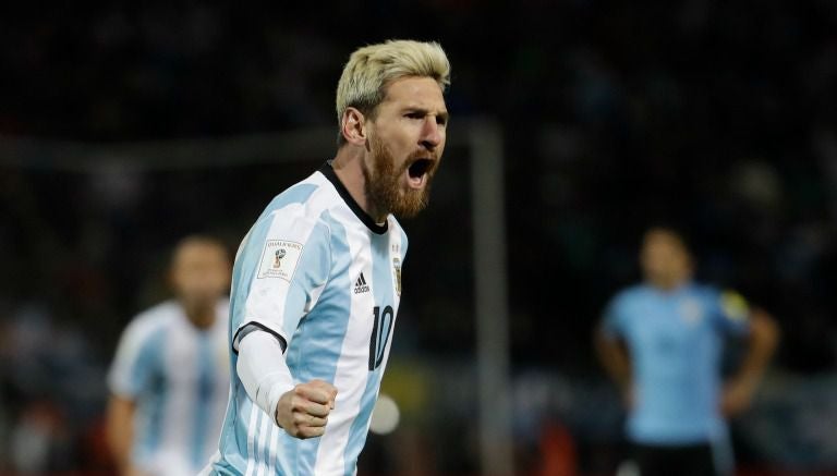 Messi celebra el único tanto frente a Uruguay