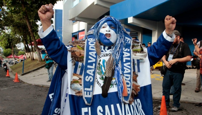 El aficionado apoya con todo a su selección