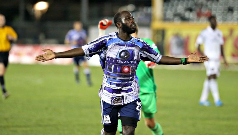 City Islanders con el jersey de Star Wars