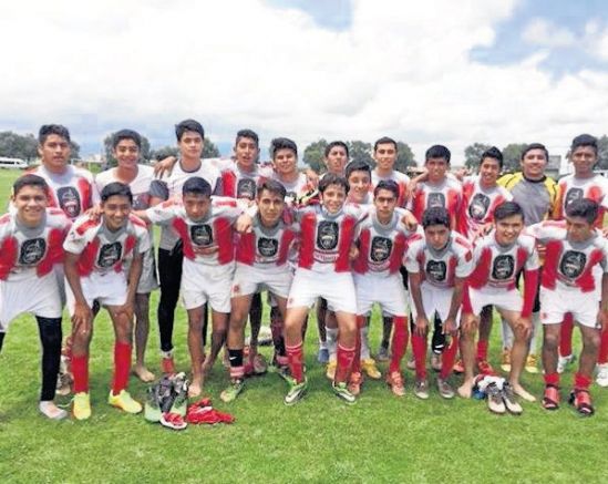 Jugadores de Histeria festejan después de un encuentro