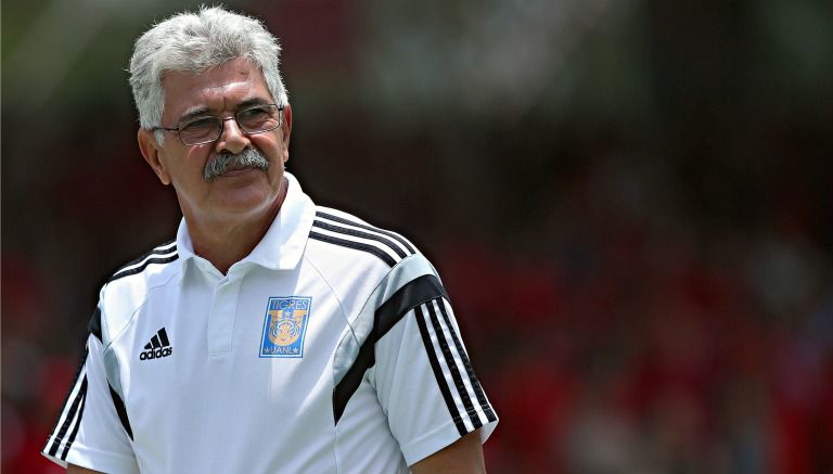 Ricardo Ferretti durante el último juego entre Toluca y Tigres 