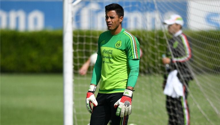 Alfredo Talavera, durante el entrenamiento de la Selección Nacional