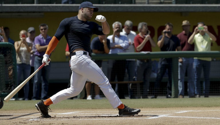 Tim Tebow se pone al bat 