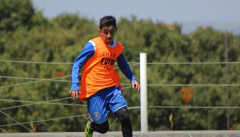 Christian Bermúdez en su primer entrenamiento con Puebla tras obtener su libertad