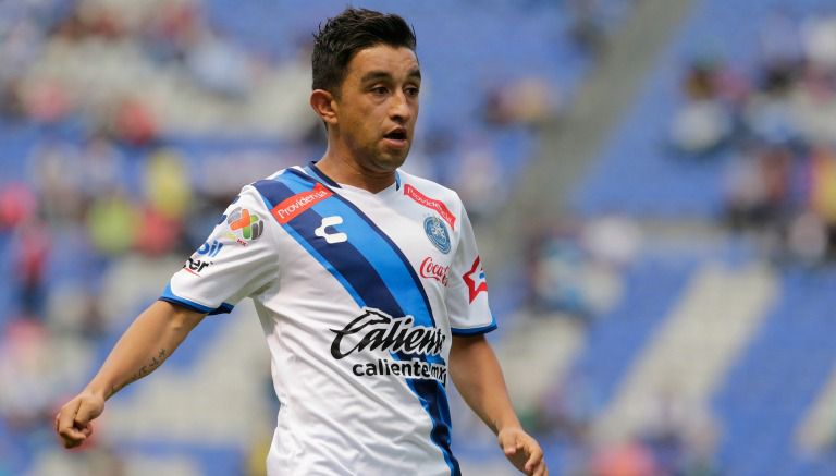 Christian 'Hobbit' Bermúdez, durante un juego con Puebla