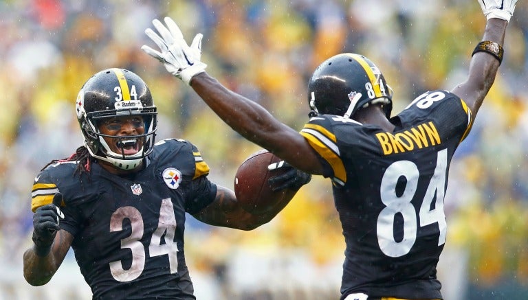 DeAngelo Williams celebra un TD con Antonio Brown