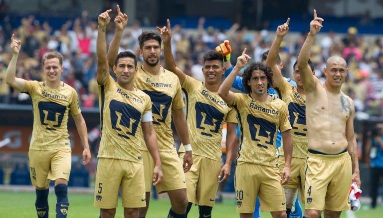 Jugadores de Pumas después de un encuentro