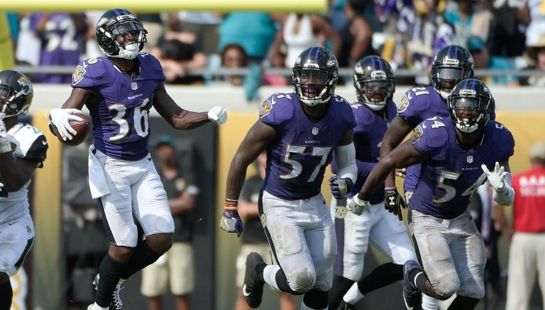 Los jugadores de Baltimore celebrando una jugada