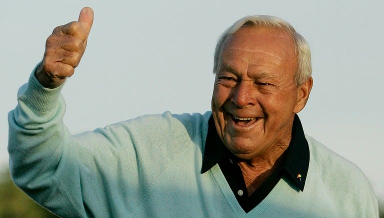 Arnold Palmer presente en un torneo de golf en 2007